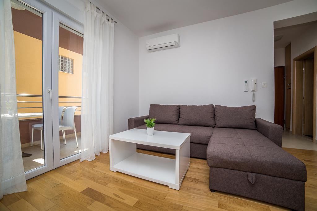 Apartment Olive Makarska